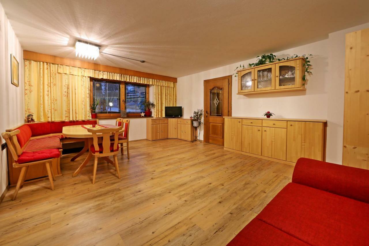 Landhaus & Apartment Taxach Ried im Zillertal Eksteriør bilde